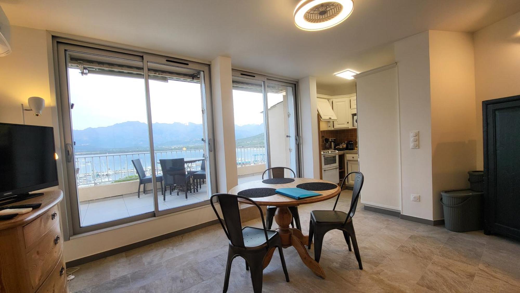 Appartement Sur La Baie, En Centre Ville Calvi  Luaran gambar