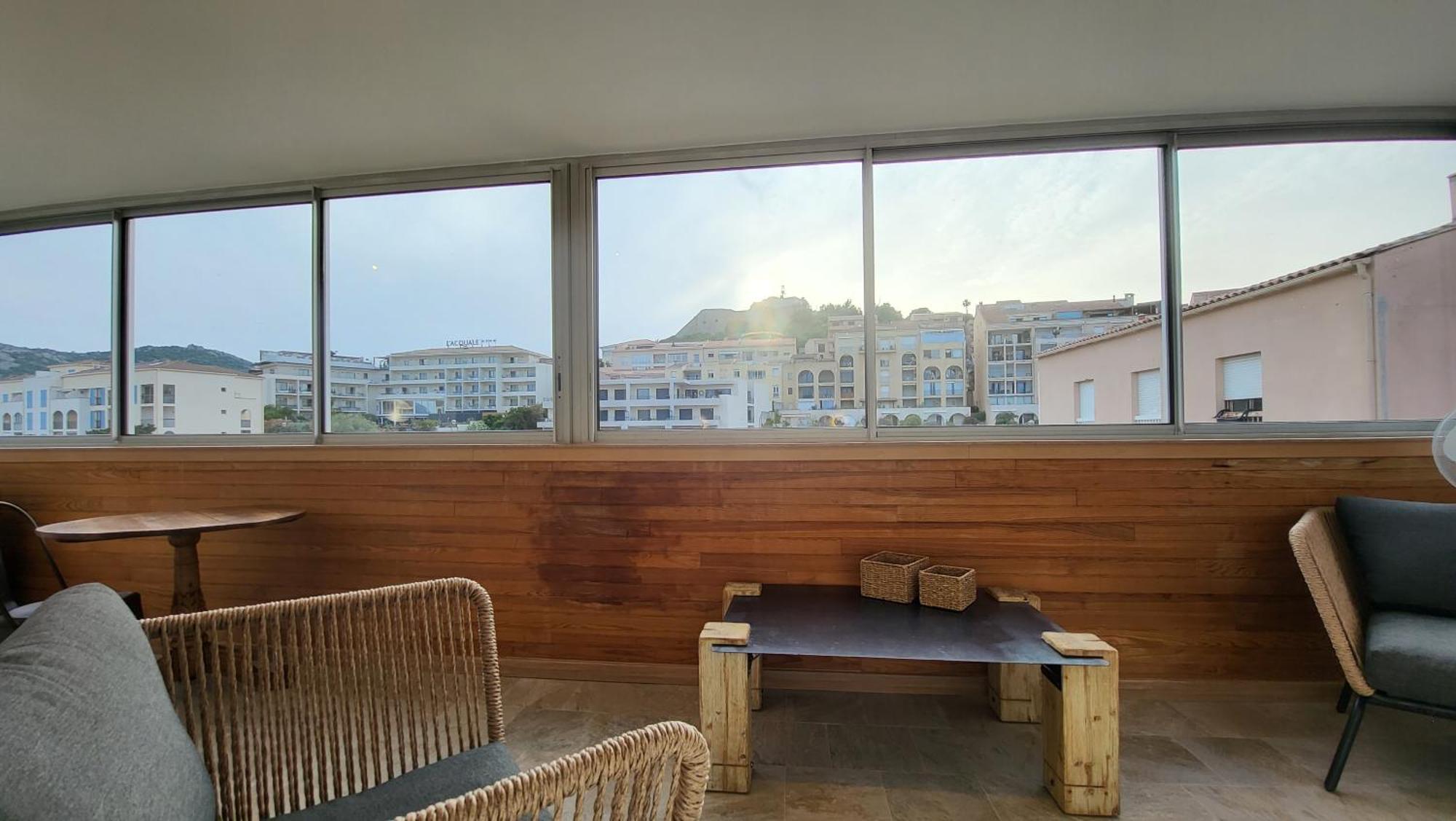 Appartement Sur La Baie, En Centre Ville Calvi  Luaran gambar